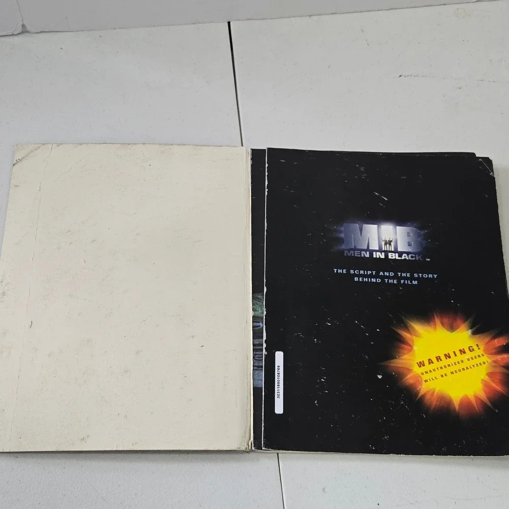 Men In Black The Script and the Story Behind the Film MIB Movie Companion Book